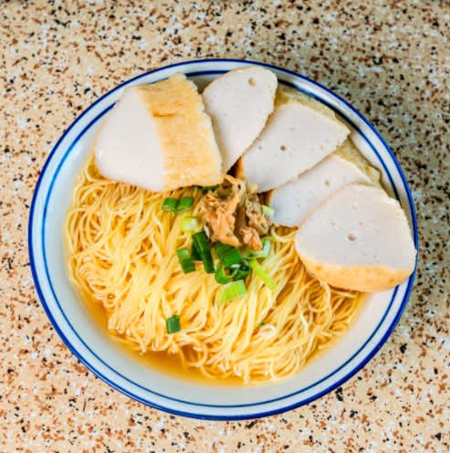 Deep Fried Fish Cake Noodle / 鮮炸魚片湯麵